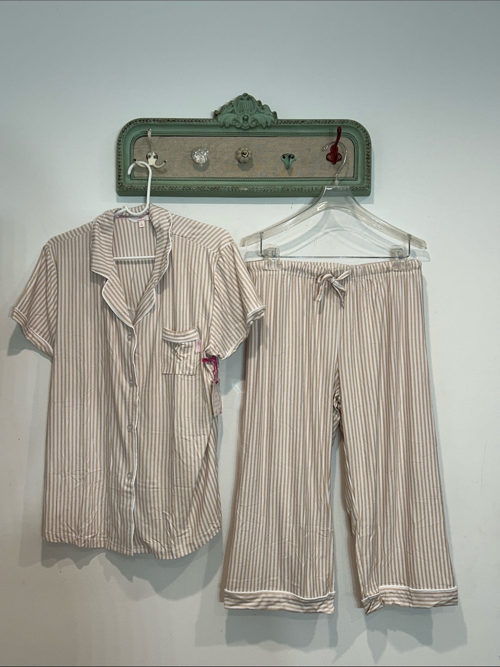 Treasures Shabby Chic Women's Striped Short-Sleeve Capri Pajama Set Cream Taupe
